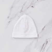 White cotton hat.