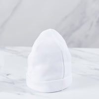 White baby hat, 100% cotton.