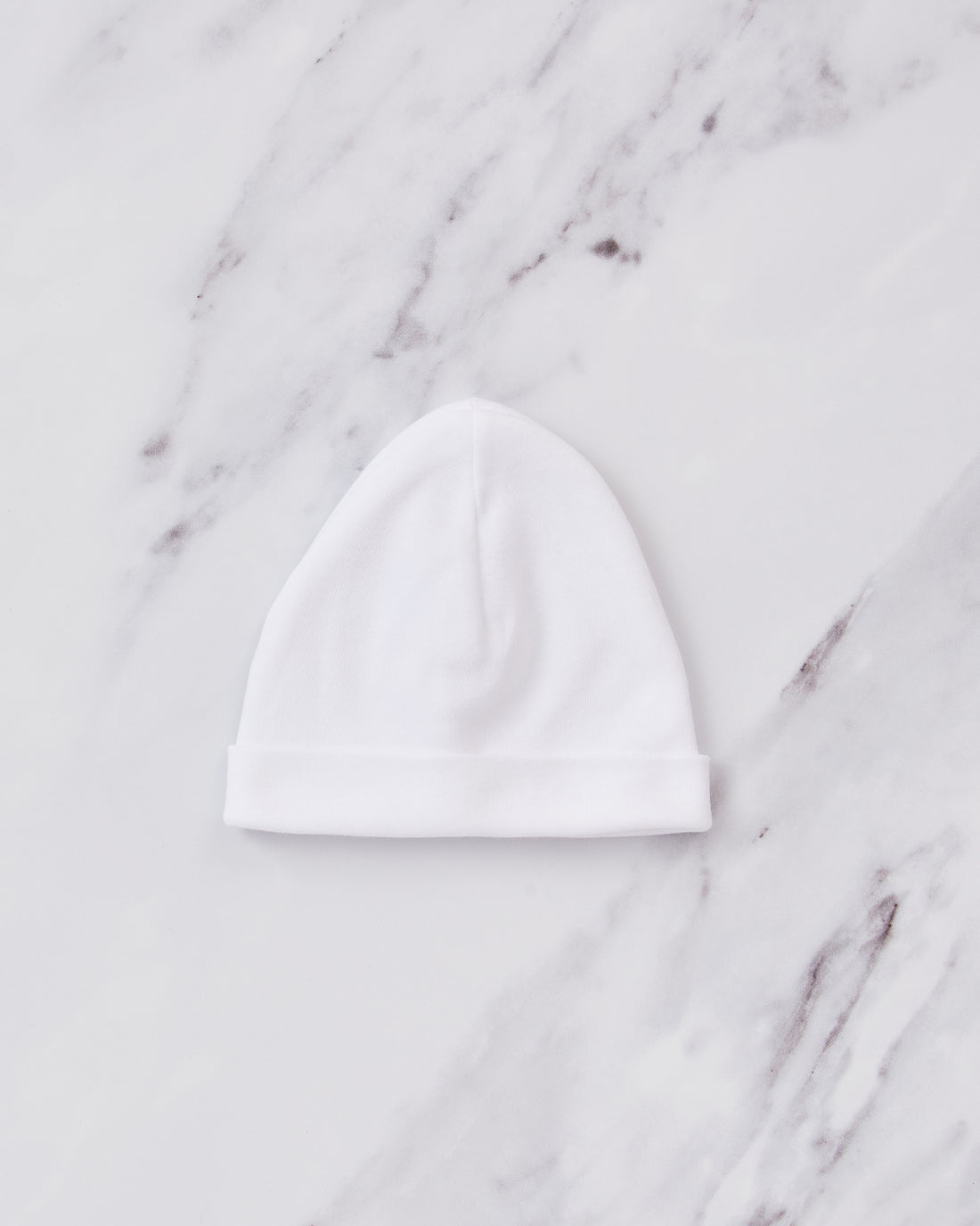 White cotton hat. 